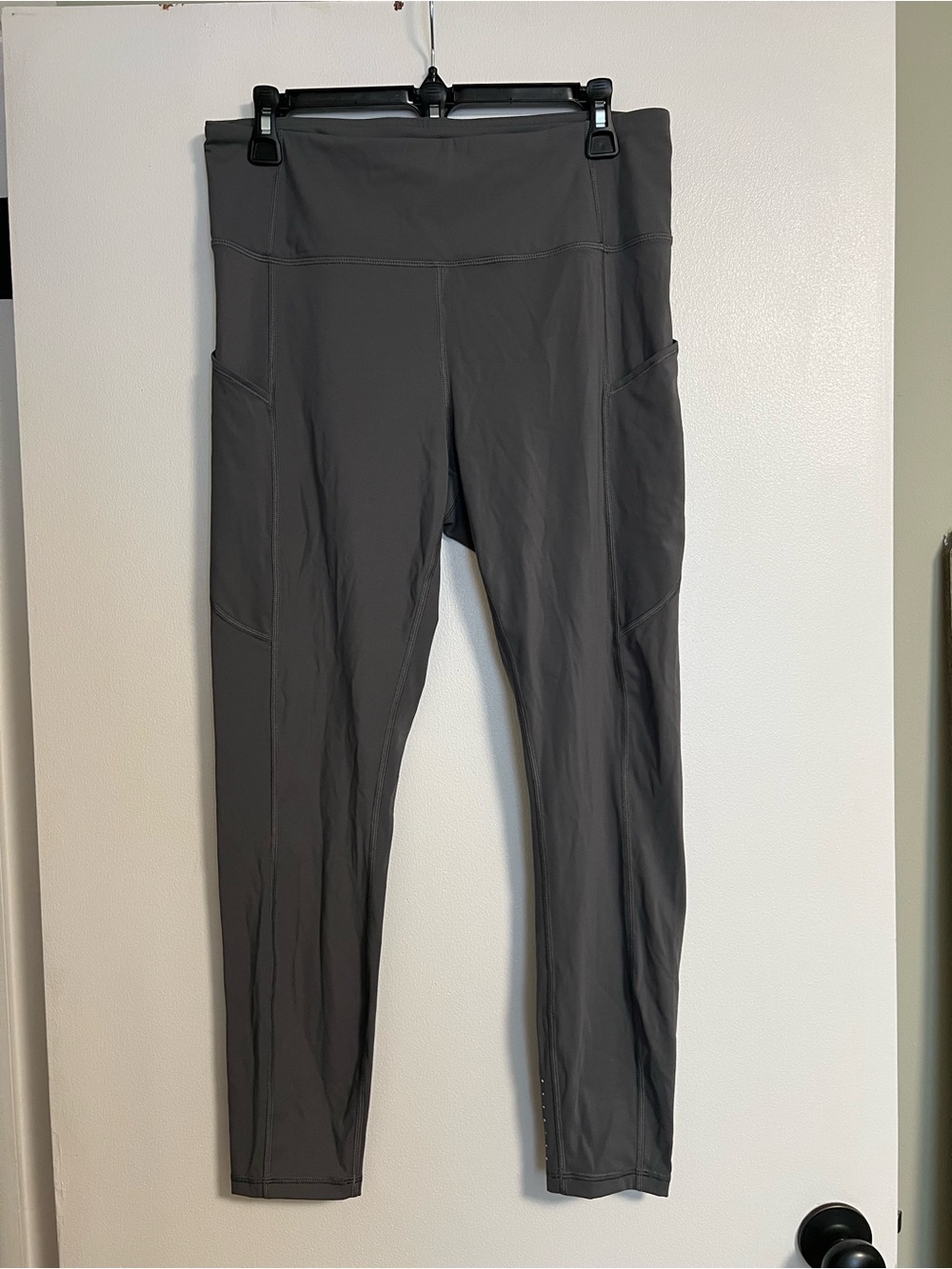 CRZ YOGA Dark Gray High-Waist 7/8 Performance Leggings